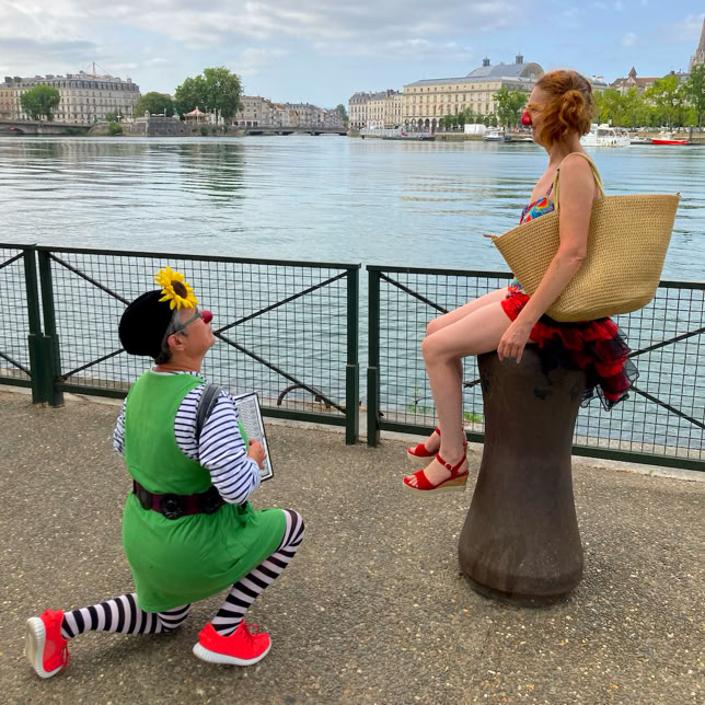 Les clowns au bord de la Nive